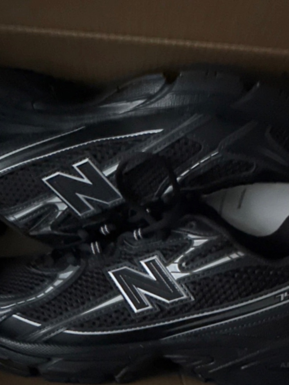 New balance 740v2